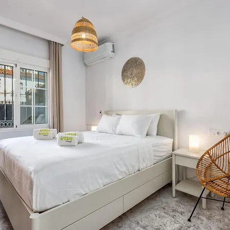 Vivi Homes - Casa Elola 푸엔히롤라