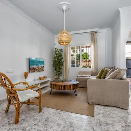 Vivi Homes - Casa Elola *